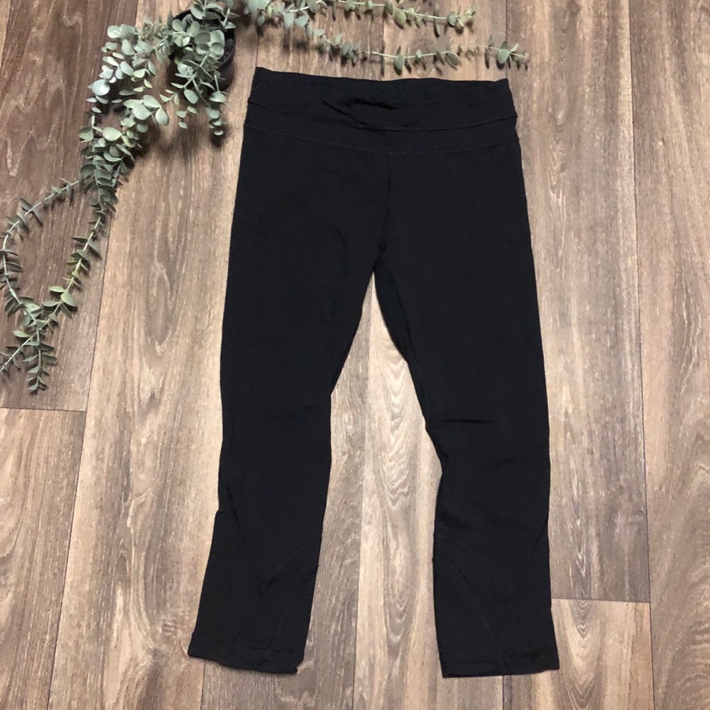 Lululemon Black run Inspire Cropped Leggings 6